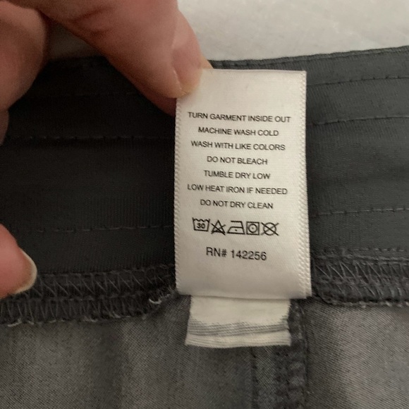 Figs Men’s Axim Cargo Scrub Pants Size Medium Short Gray - Picture 10 of 10